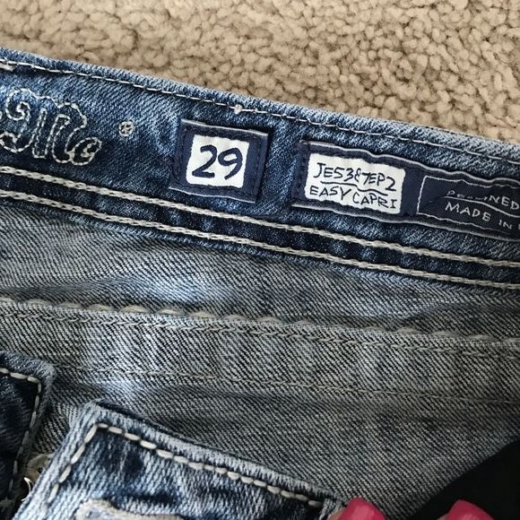 Miss Me crop jeans! - Picture 4 of 6